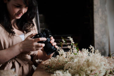 Nikon magazine - the NIKKOR Z DX MC 35mm f/1.7